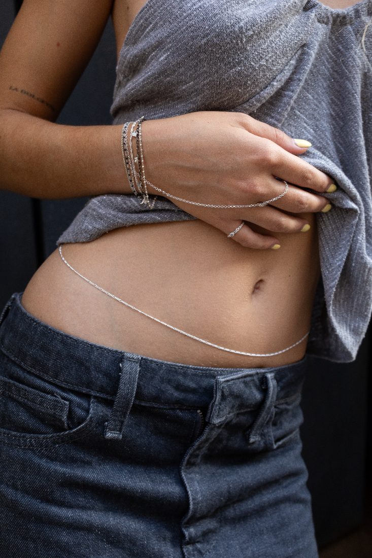 Belly chain permanente simples, prateada