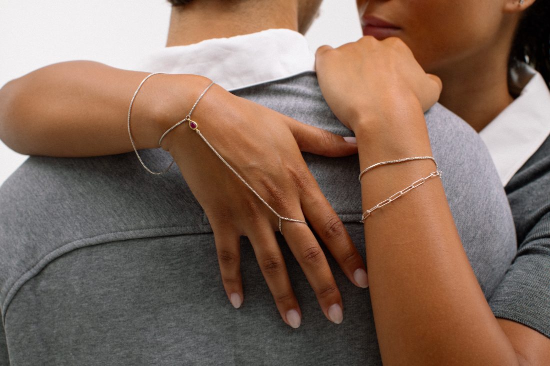 Hand chain with bracelets