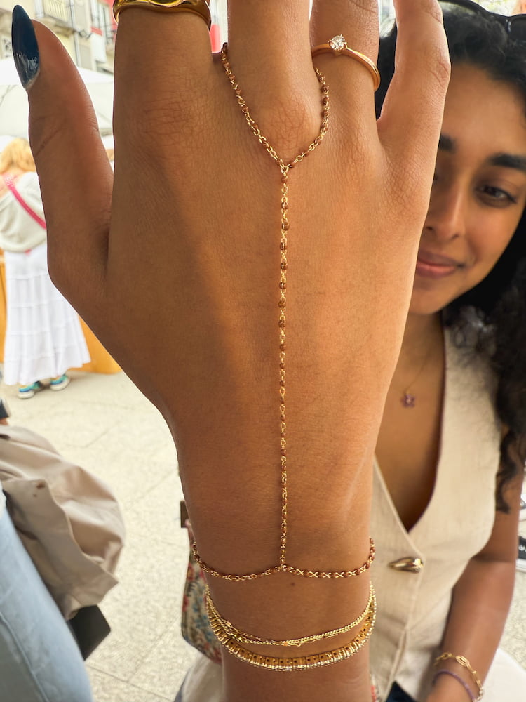 Handchain com corrente de pedras | Forever Bond Studio